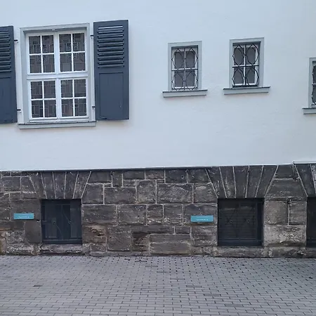 23 - Zentrumsnah - Parkplatz *