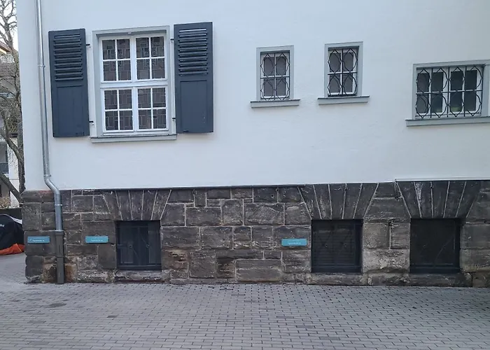 23 - Zentrumsnah - Parkplatz *